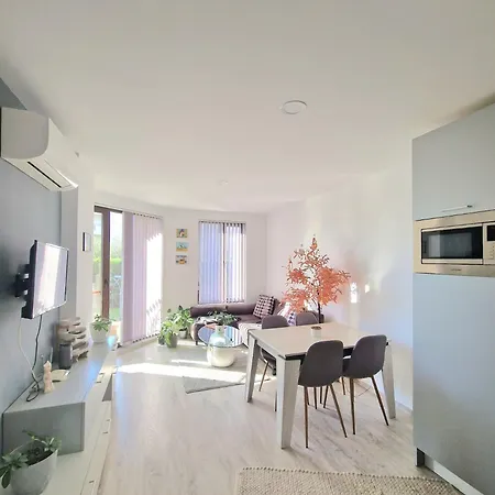 Moderna Apartment in Burgas Beach Resort Apartment