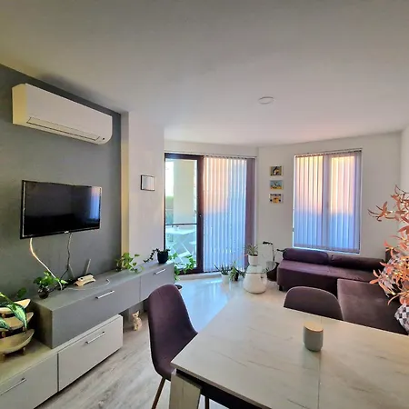 Apartment Moderna Apartment in Burgas Beach Resort